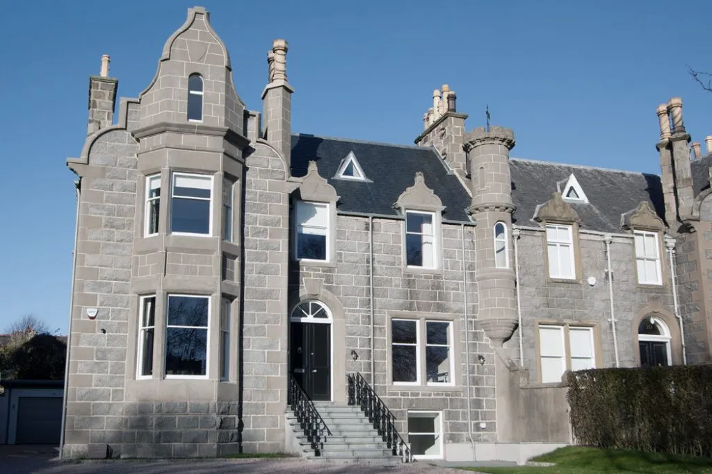 sash and case windows